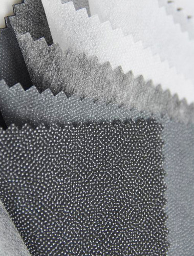 Materialien zur Herstellung eines Textilhemdes